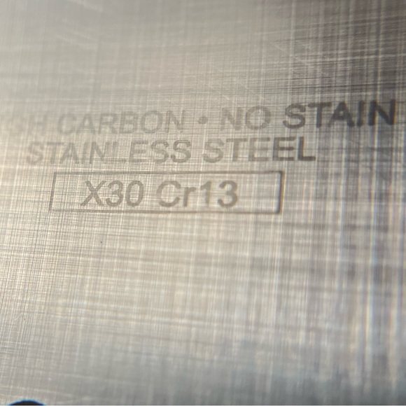 Bread Knife 16" Mercer Praxis Curved 10" Blade Rosewood Handle with Knife Guard - Picture 7 of 10